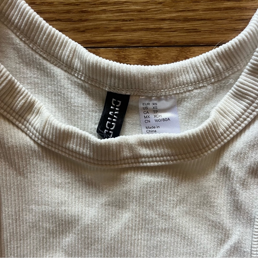 White Ribbed Tank Top - Picture 4 of 5